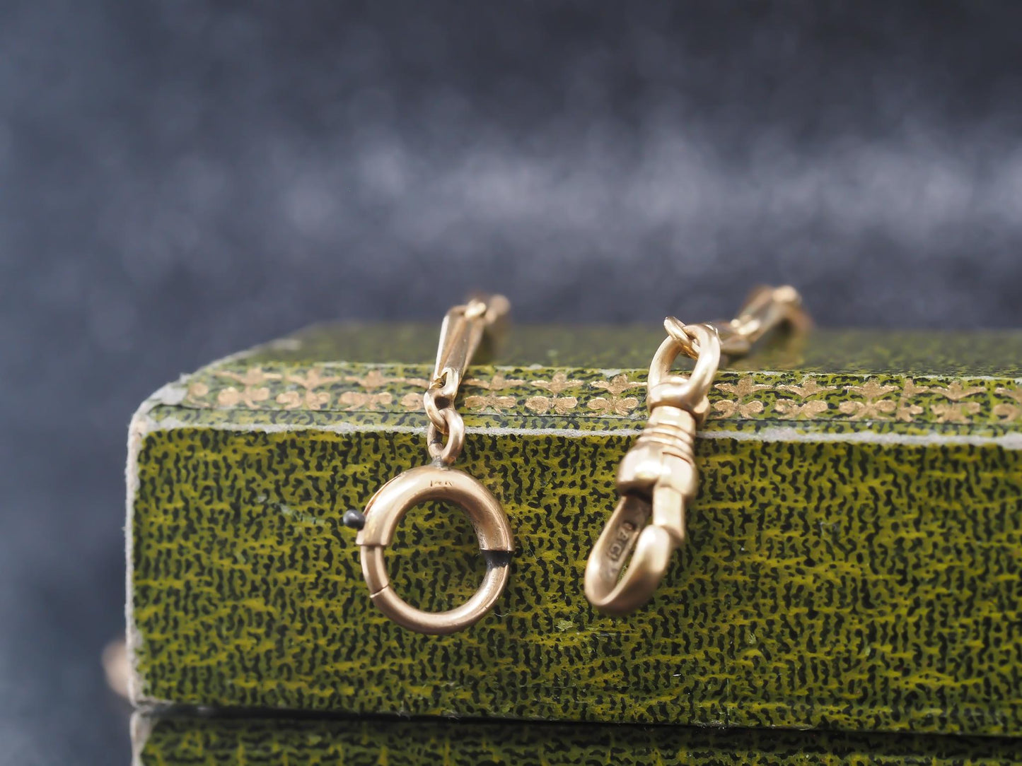 Circa 1920s 14K Yellow Gold Antique Chain 14.75 Inch