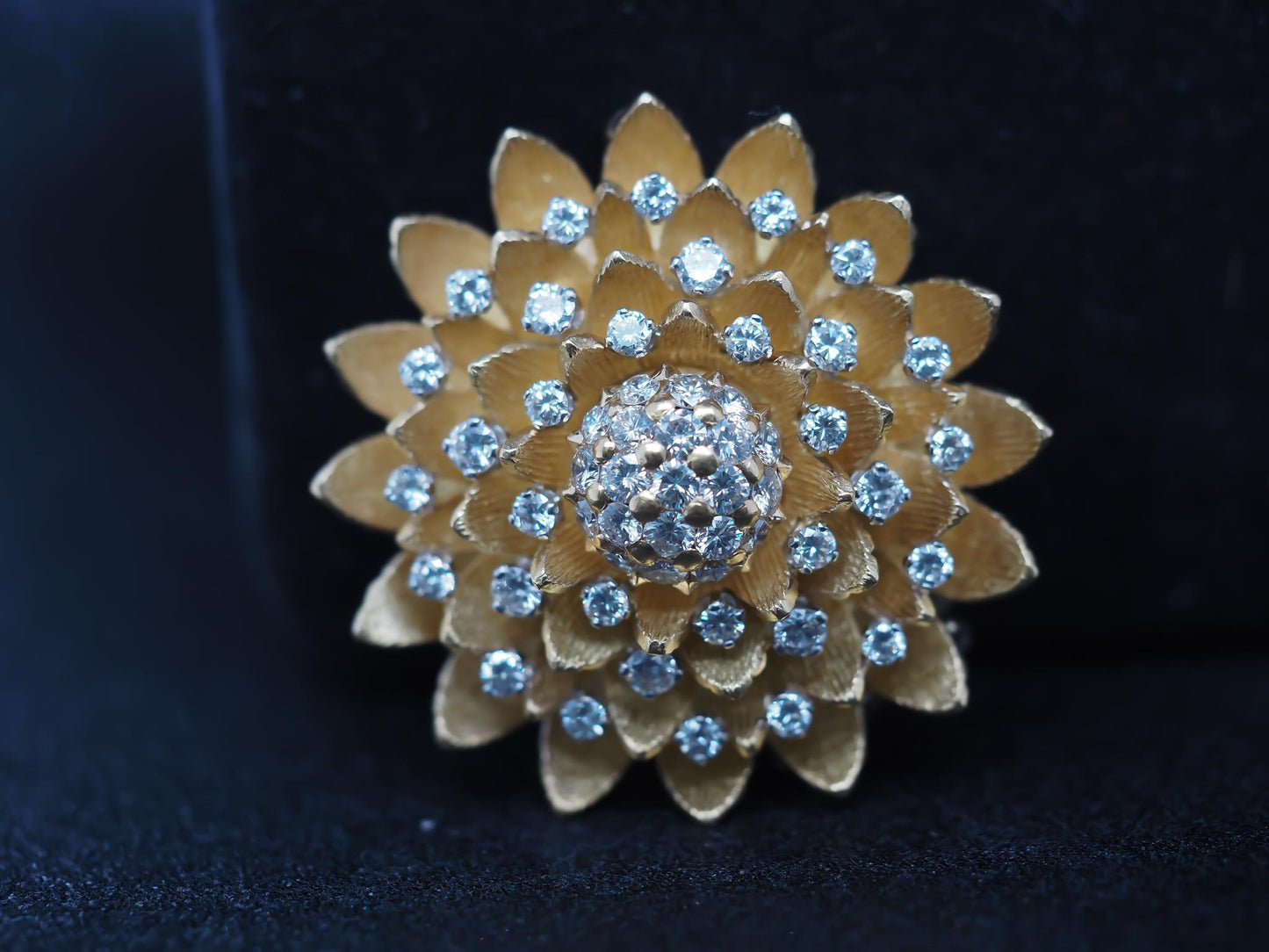 Vintage French 18K Yellow Gold and Diamond Flower Brooch - VHK#891a