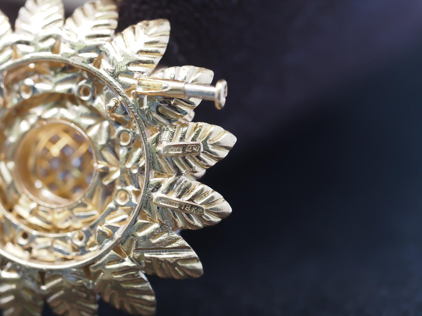 Vintage French 18K Yellow Gold and Diamond Flower Brooch - VHK#891a