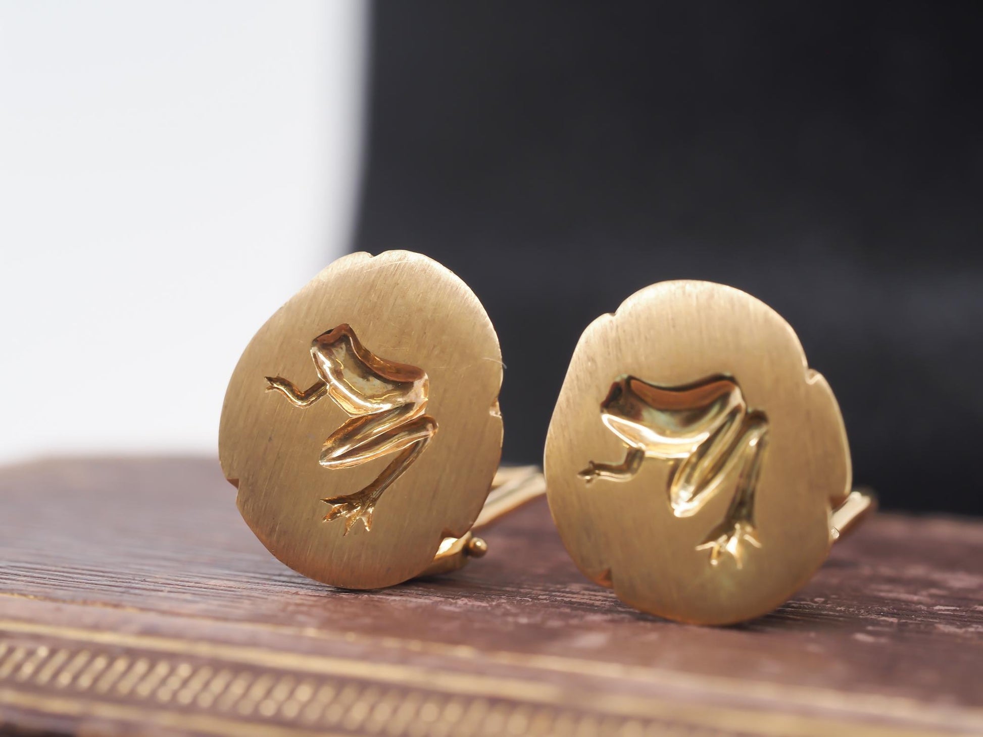 Estate Tiffany & Co. 18K Yellow Gold Frog on Lilly Pad Earrings - VHK#987