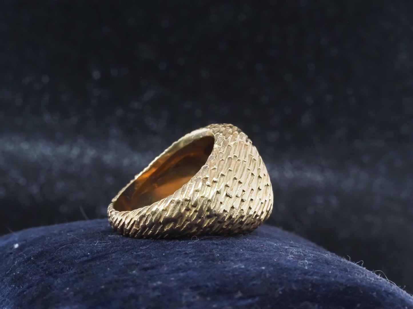 Estate TIFFANY & CO. Studios France, 18K Yellow Gold Lapis Ring - VHK#416b