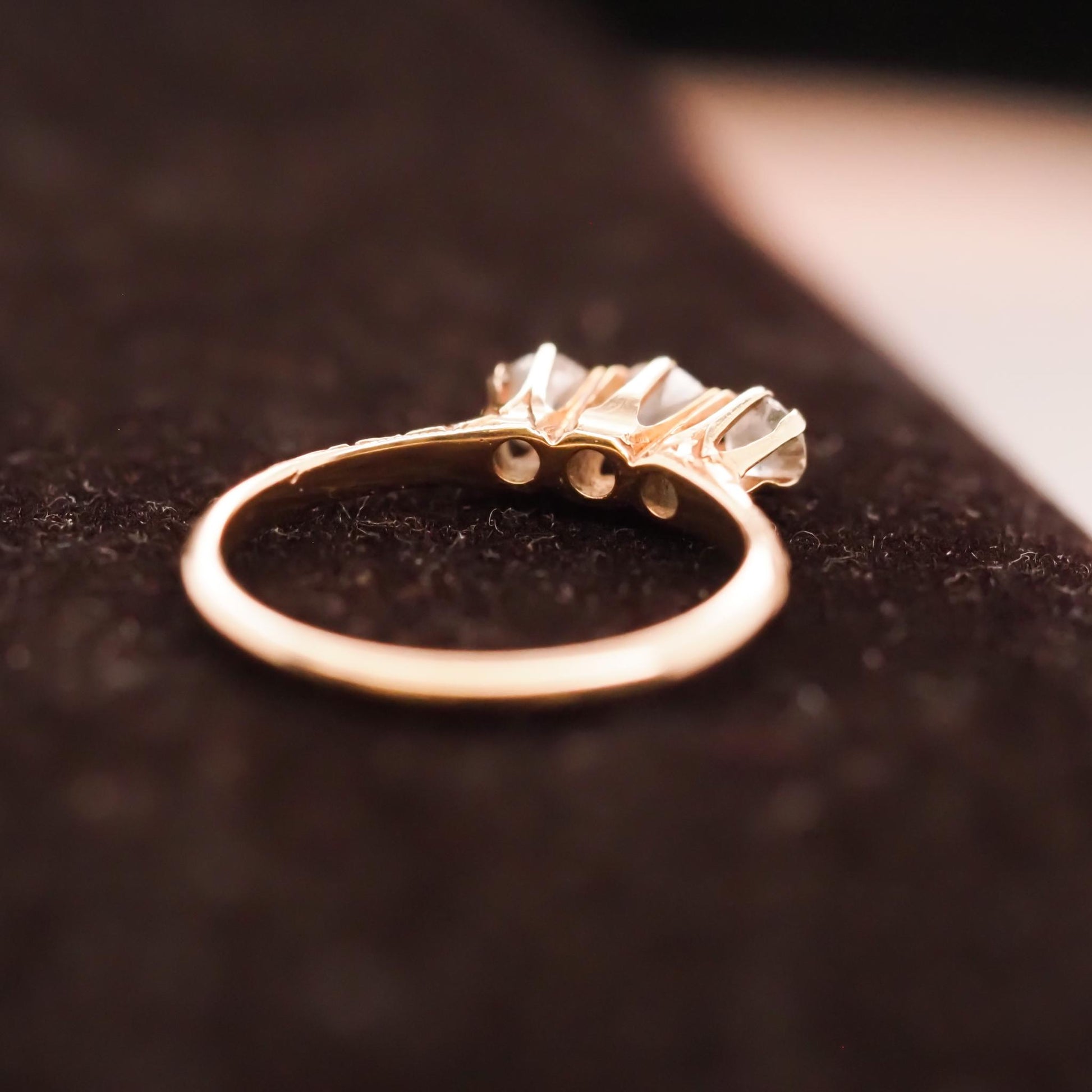 Circa 1900s Edwardian 14K Yellow Gold 3 Stone Old Mine Ring - VHK#625a