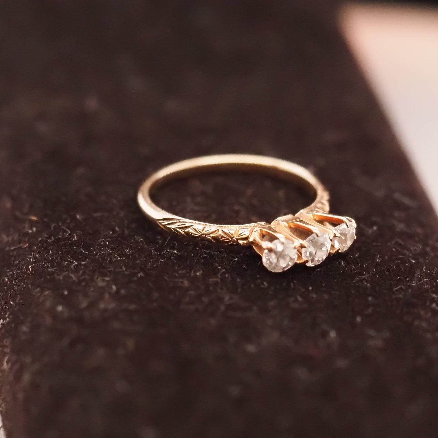 Circa 1900s Edwardian 14K Yellow Gold 3 Stone Old Mine Ring - VHK#625a