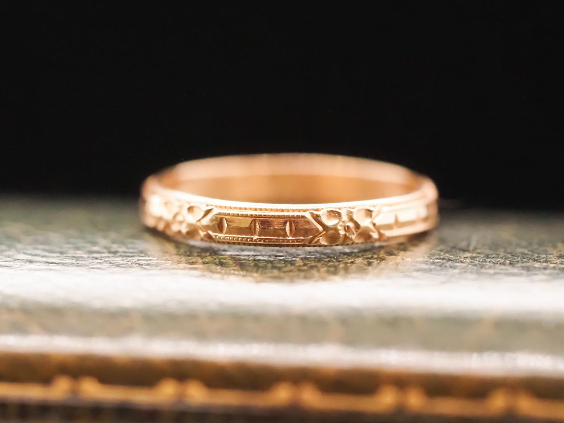 Vintage 14K Yellow Gold Wedding Band - VHK#627
