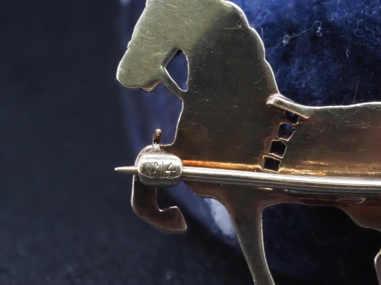Estate 1900s 14K Yellow Gold Horse Brooch with Sapphire and Pearls - VHK#653a