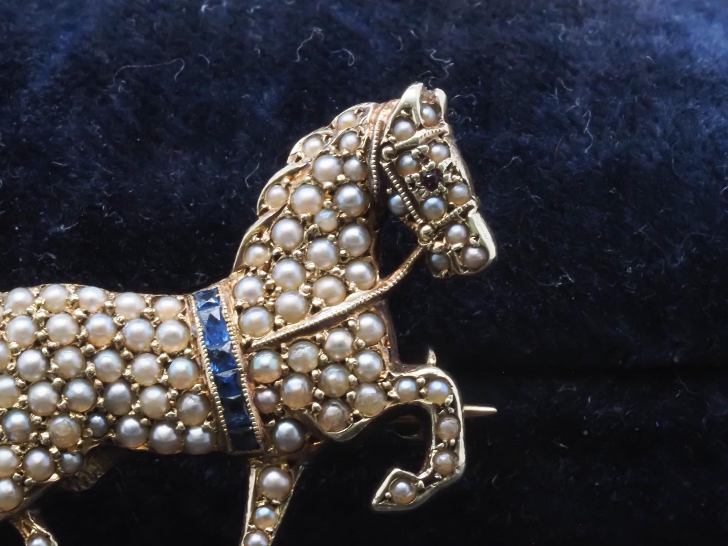 Estate 1900s 14K Yellow Gold Horse Brooch with Sapphire and Pearls - VHK#653a
