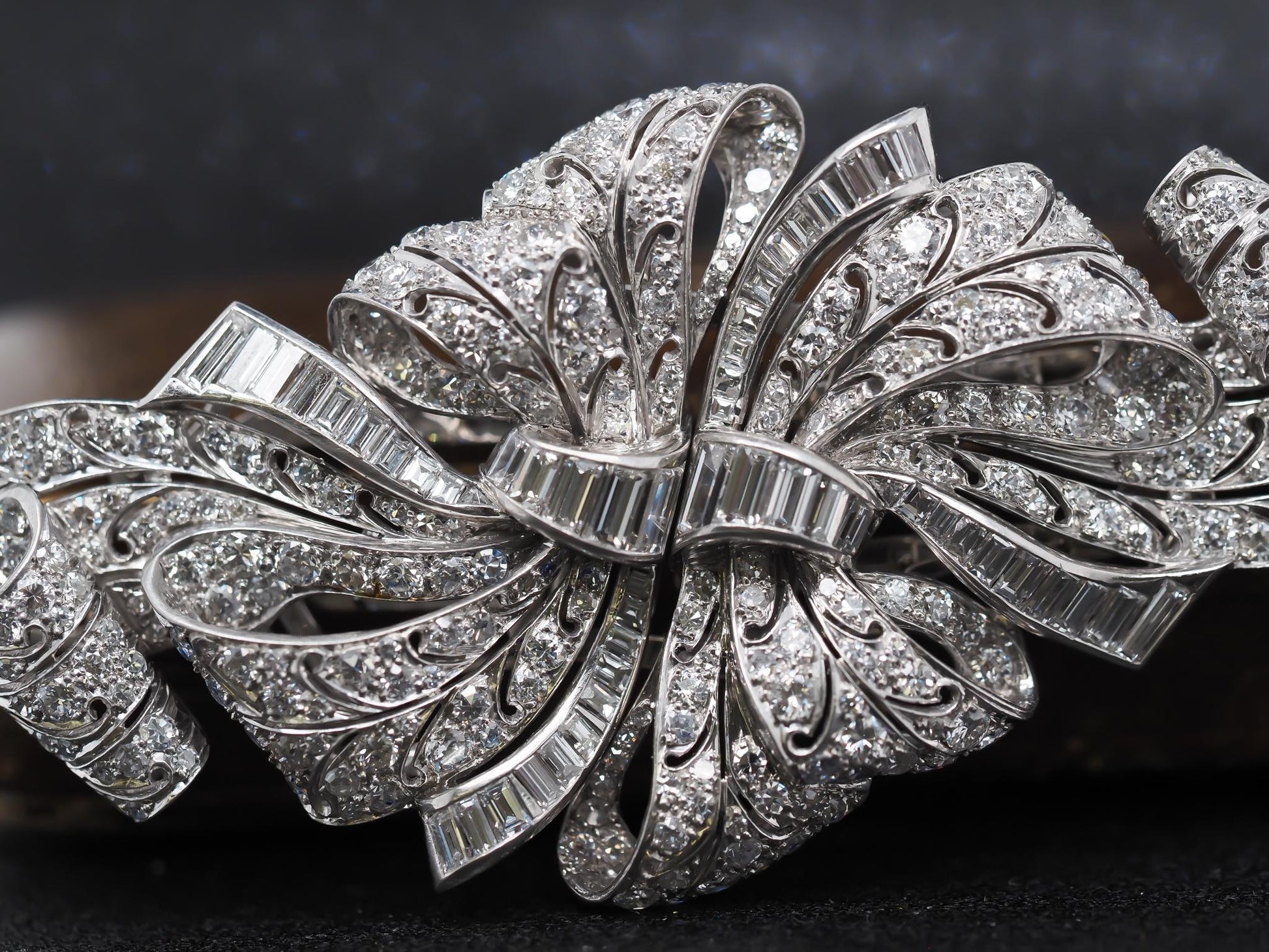 Estate 1920s Platinum Diamond Double Fur Clip Brooch - VHK#109a