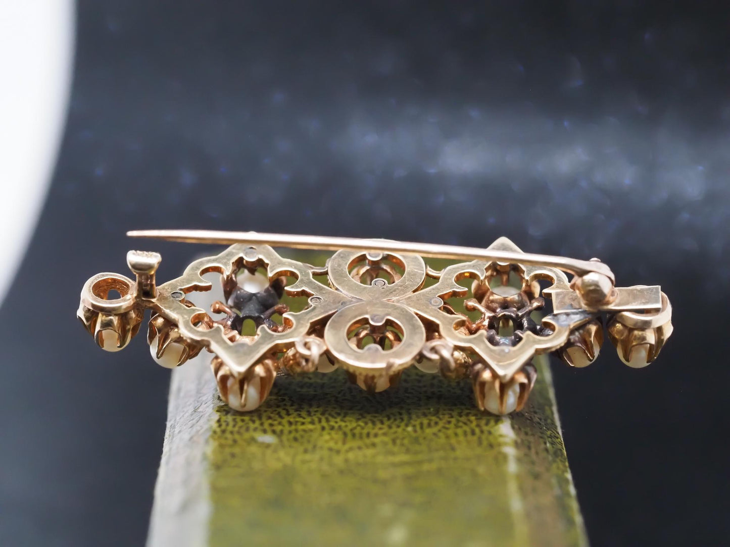 Estate Victorian 14K Yellow Gold Pearl Brooch - VHK#421a