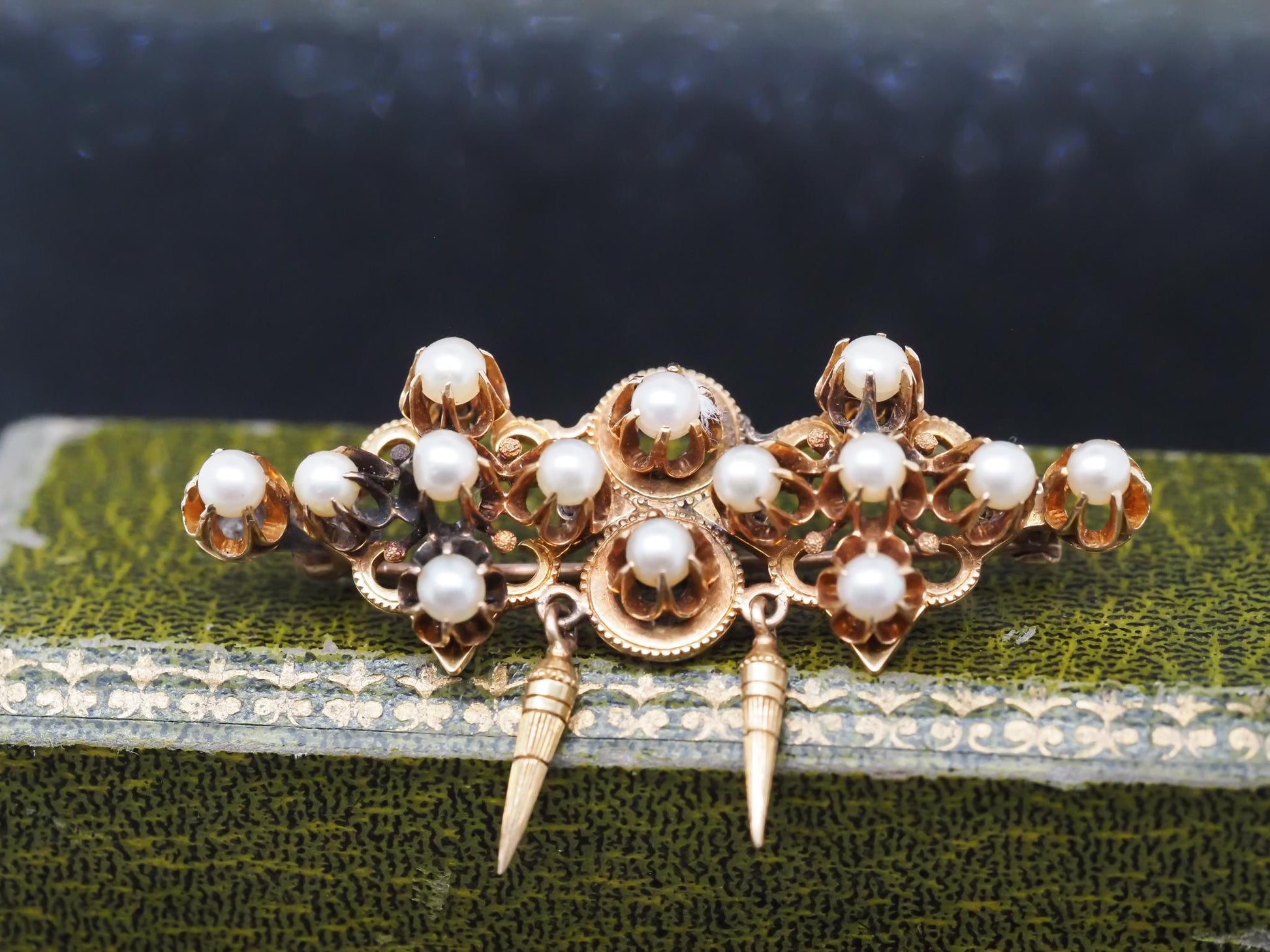 Estate Victorian 14K Yellow Gold Pearl Brooch - VHK#421a