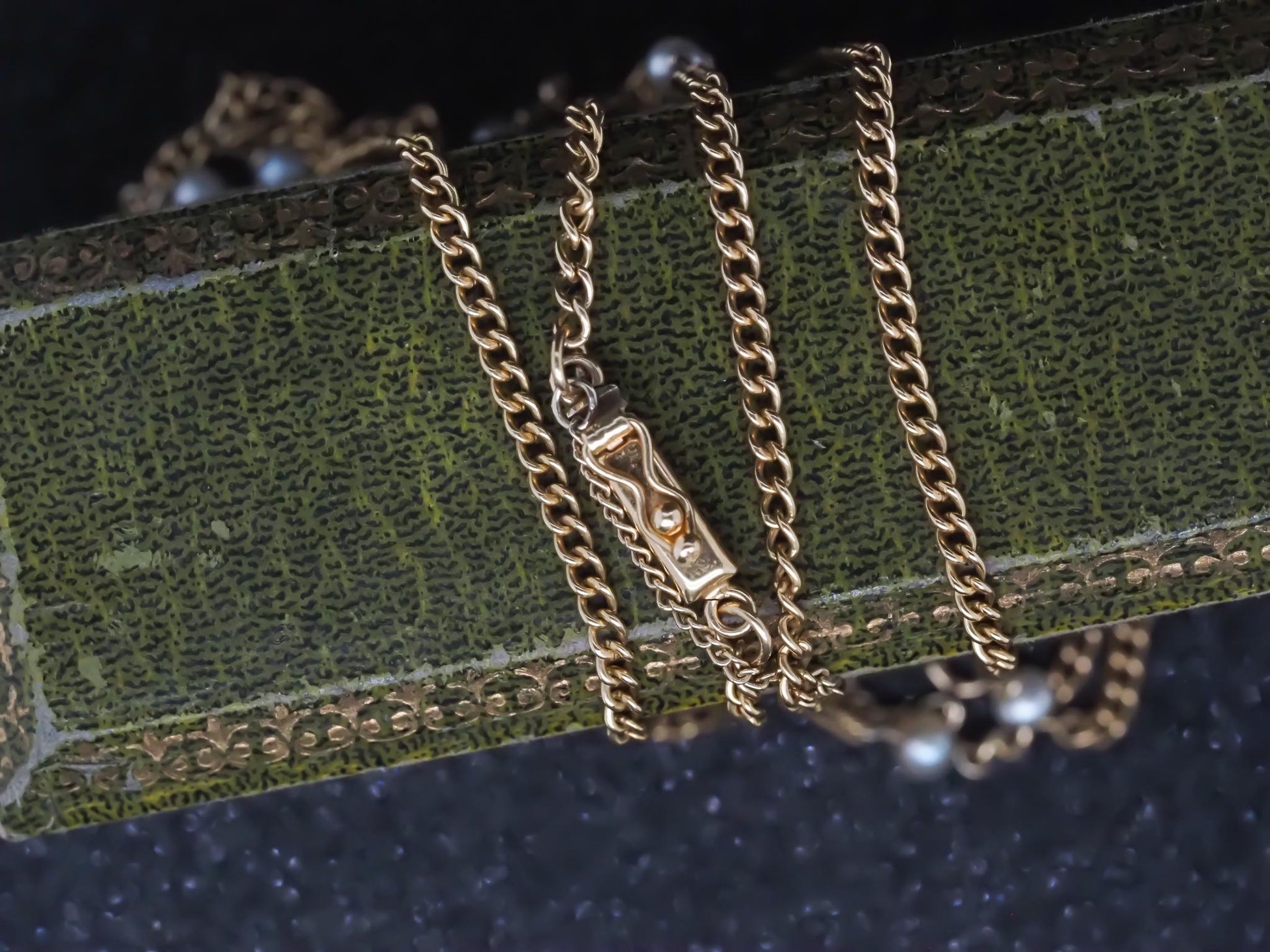 Estate Victorian 1880s Antique 18K Yellow Gold and Pearl Unique Link Chain - VHK