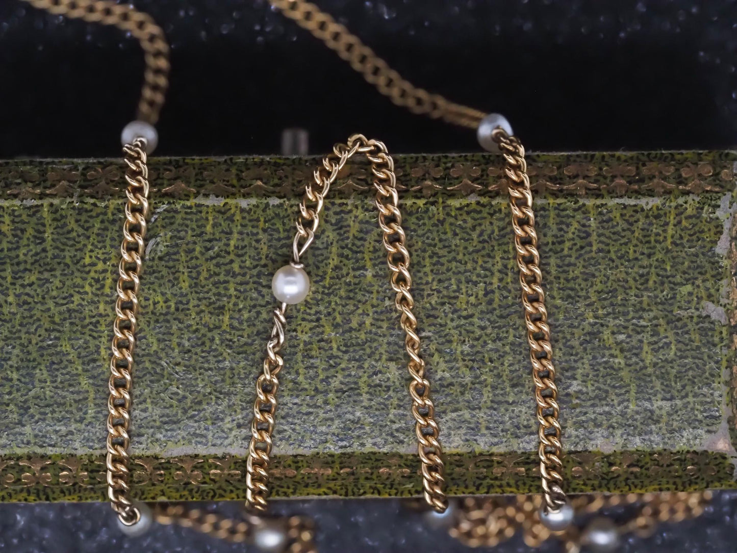 Estate Victorian 1880s Antique 18K Yellow Gold and Pearl Unique Link Chain - VHK