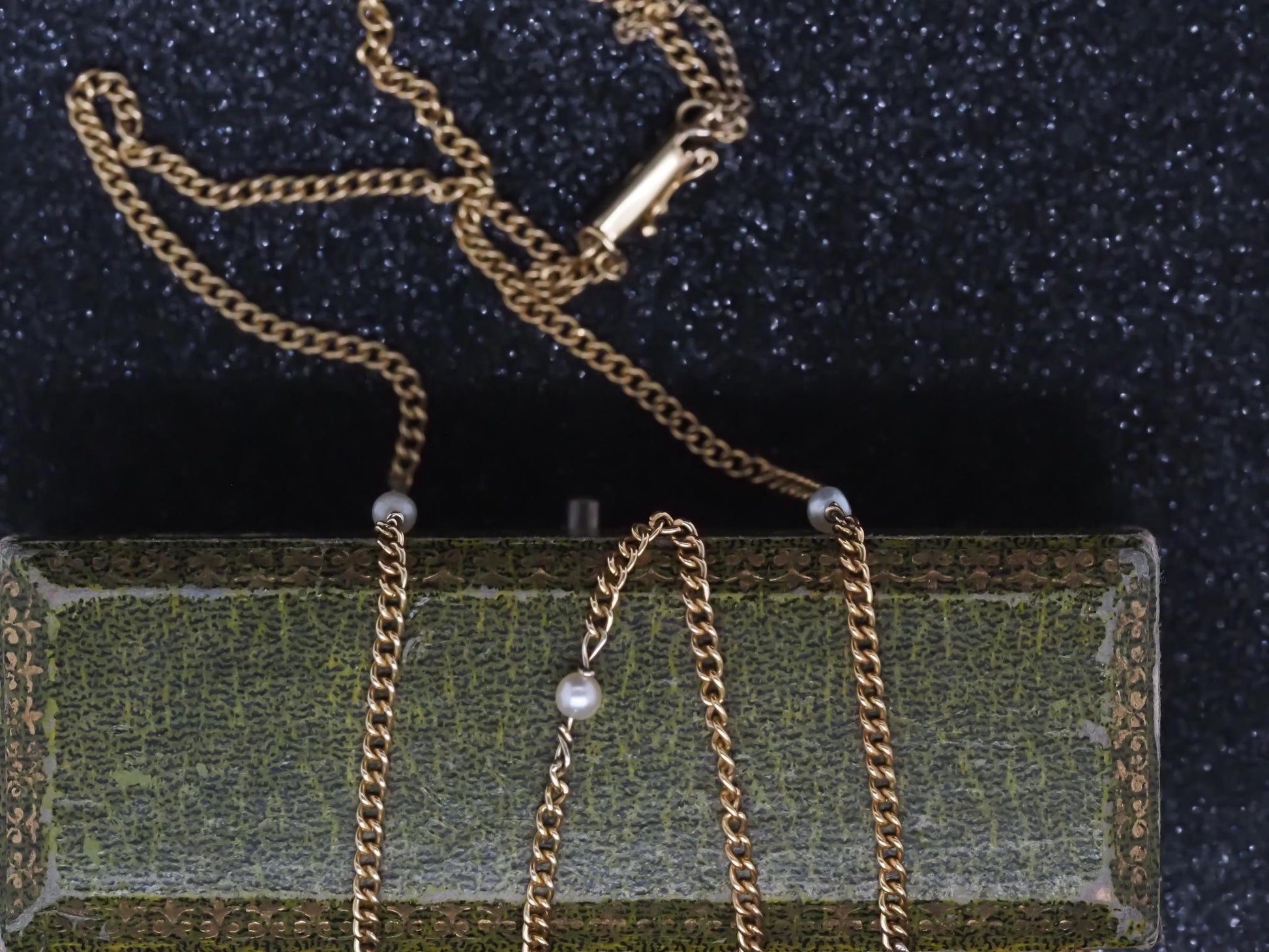 Estate Victorian 1880s Antique 18K Yellow Gold and Pearl Unique Link Chain - VHK