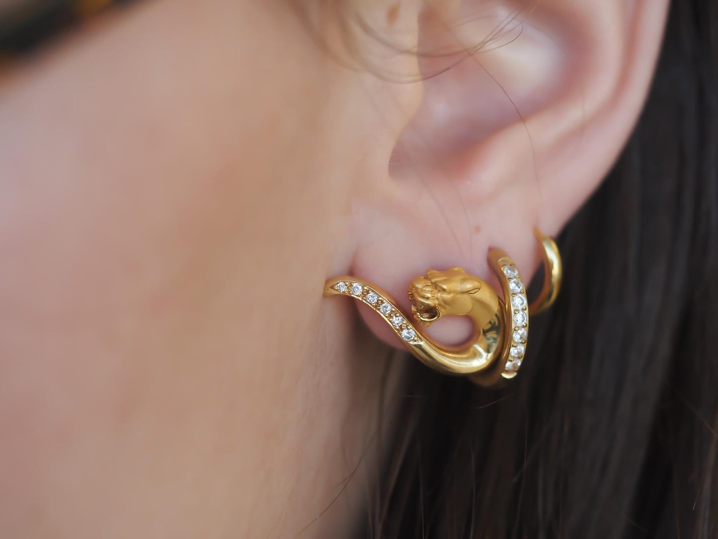 Carrera Y Carrera 18K Yellow Gold Panther Diamond Earrings - VHK#933a