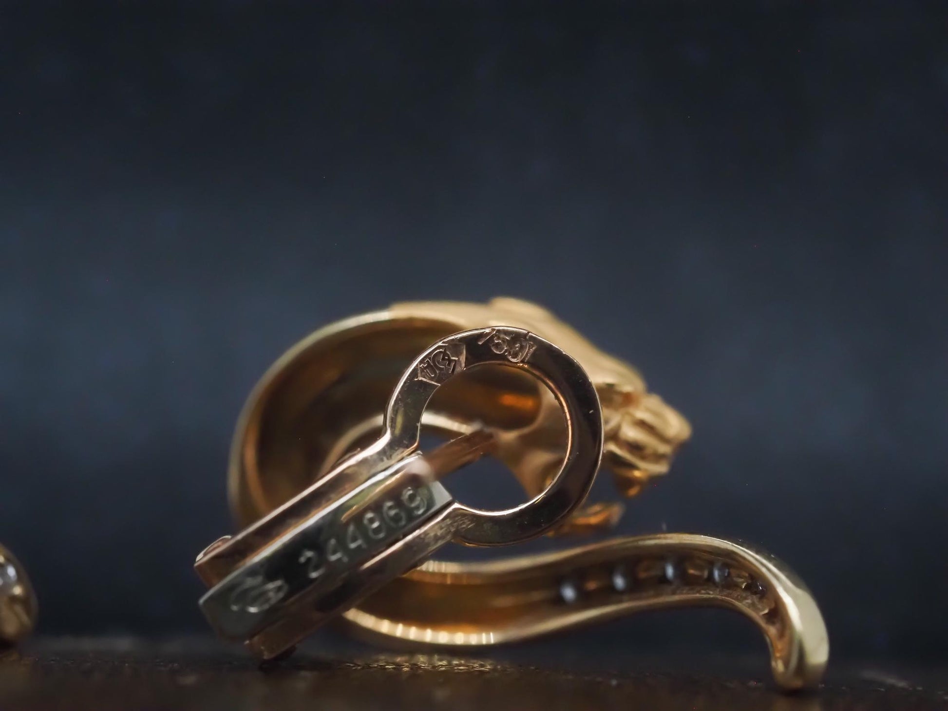 Carrera Y Carrera 18K Yellow Gold Panther Diamond Earrings - VHK#933a