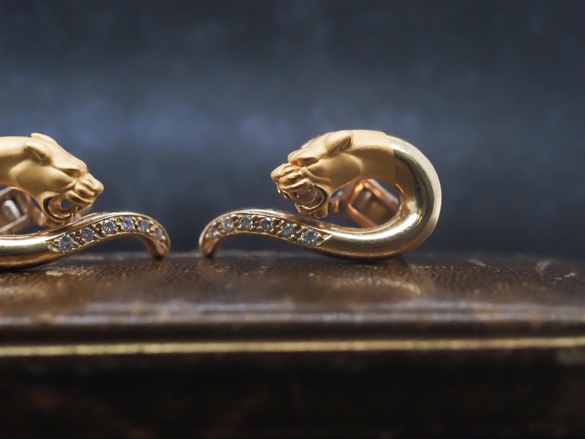 Carrera Y Carrera 18K Yellow Gold Panther Diamond Earrings - VHK#933a