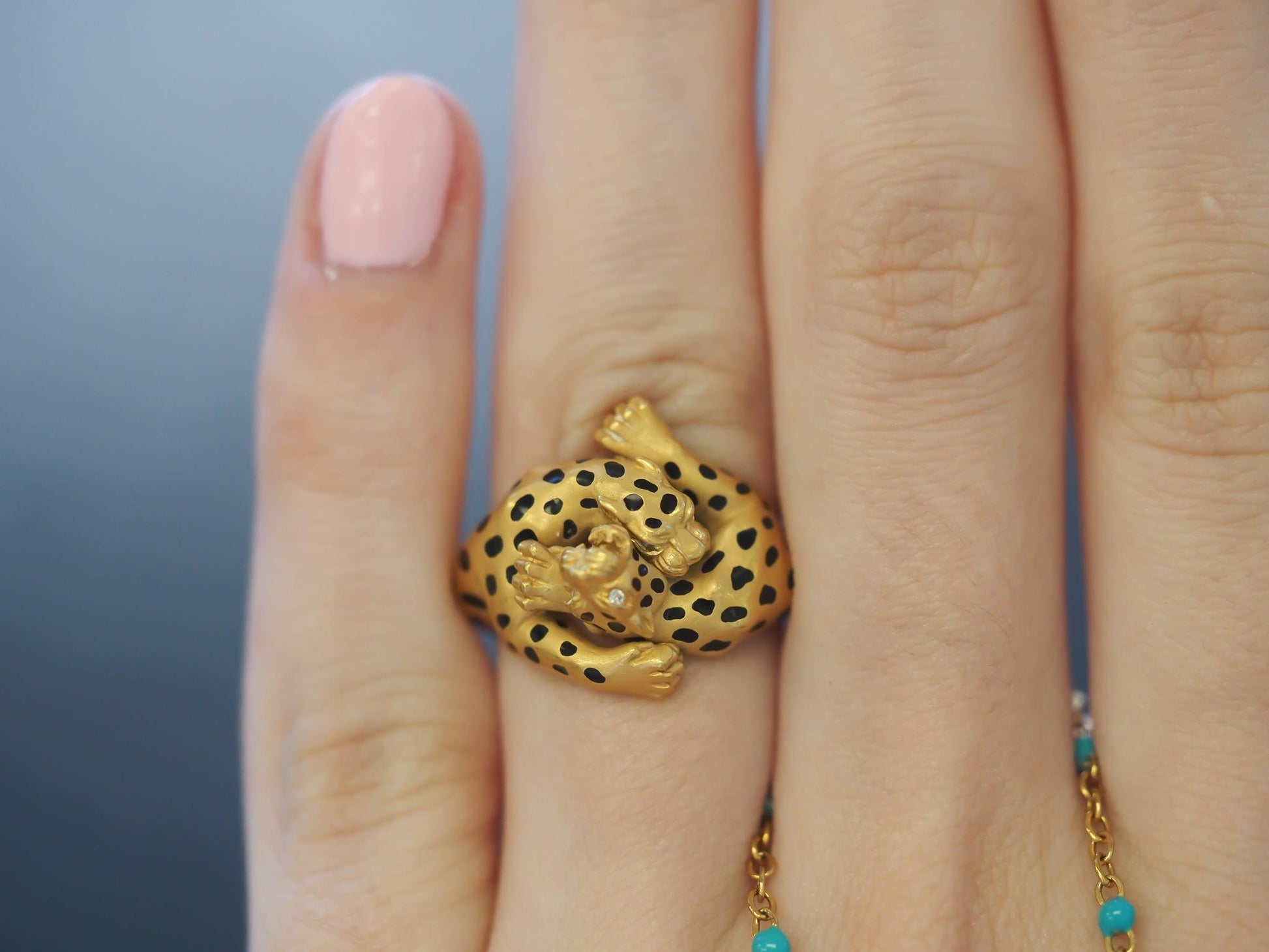 Estate Carrera Y Carrera Two Leopard 18K Yellow Gold Diamond Ring - VHK#943a