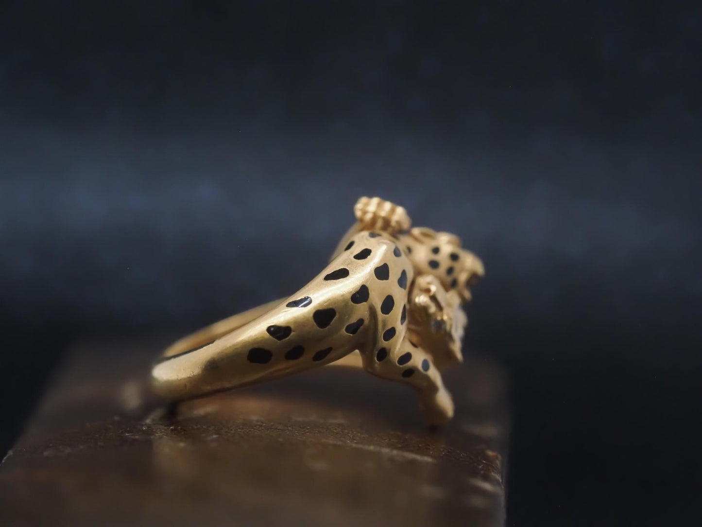 Estate Carrera Y Carrera Two Leopard 18K Yellow Gold Diamond Ring - VHK#943a