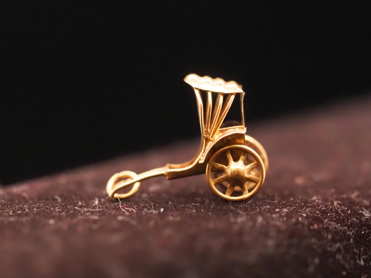 14K Yellow Gold Wheel Carriage Charm Pendant - VHK#636