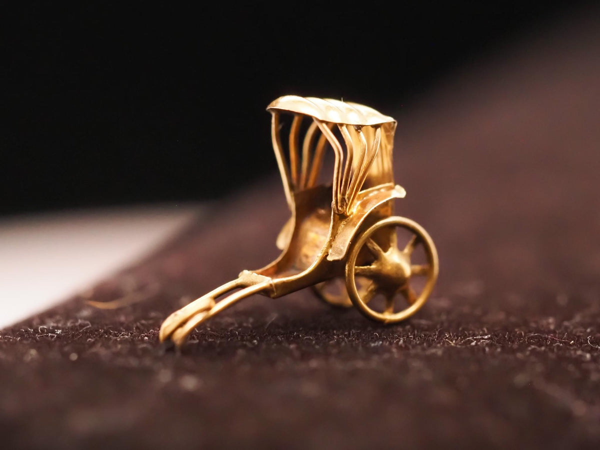 14K Yellow Gold Wheel Carriage Charm Pendant - VHK#636