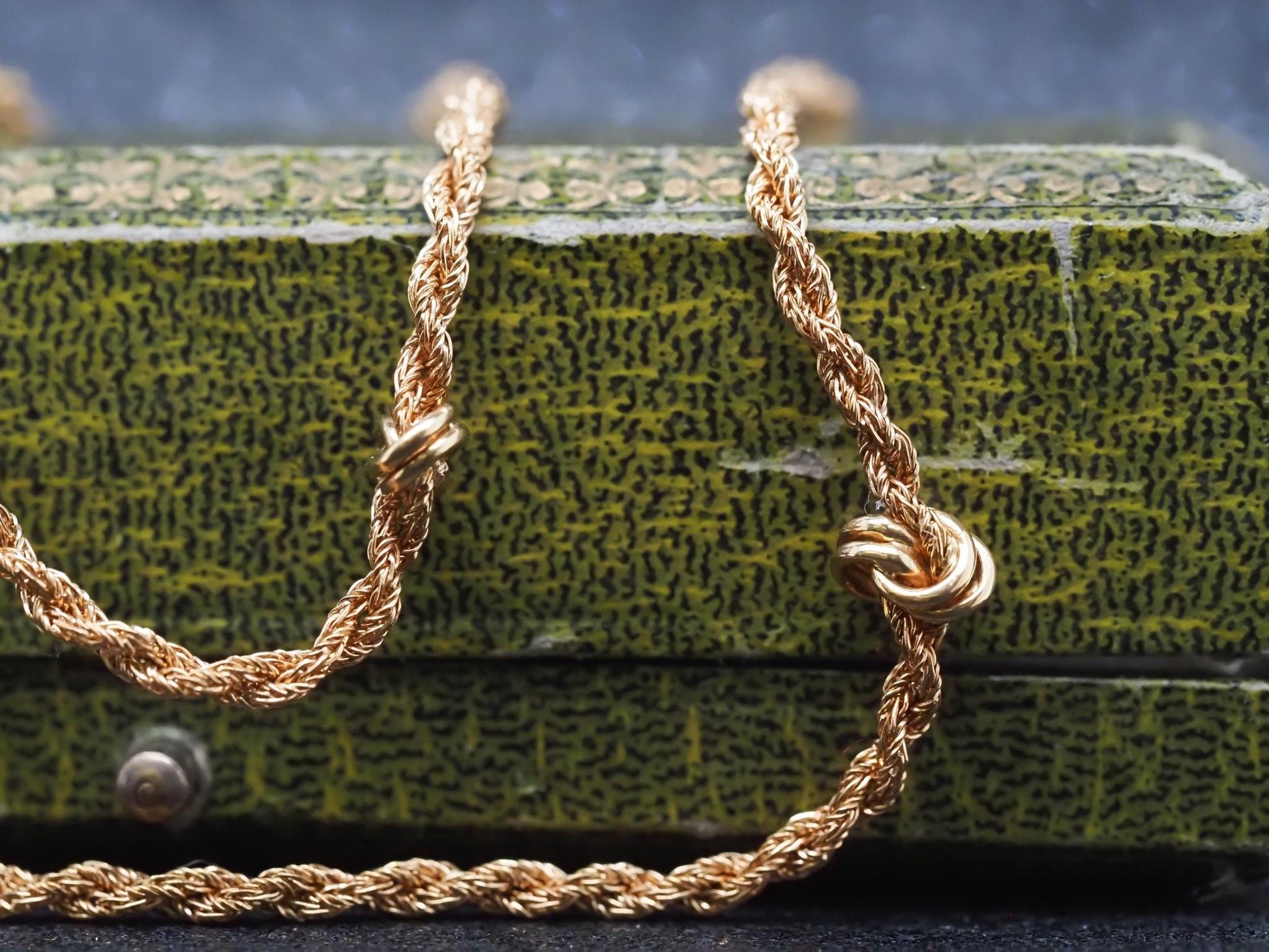 Estate Antique 18K Yellow Gold Unique Knot Link Chain - VHK#381a