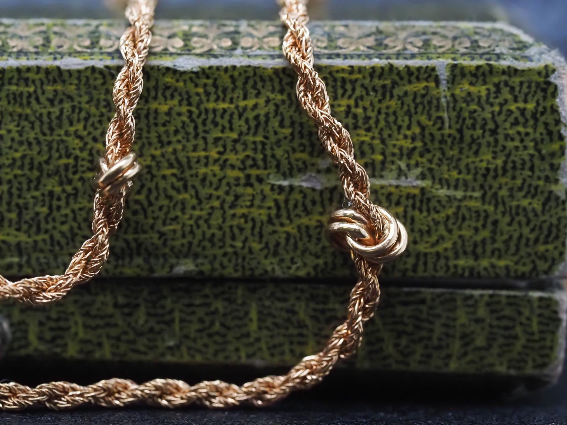 Estate Antique 18K Yellow Gold Unique Knot Link Chain - VHK#381a