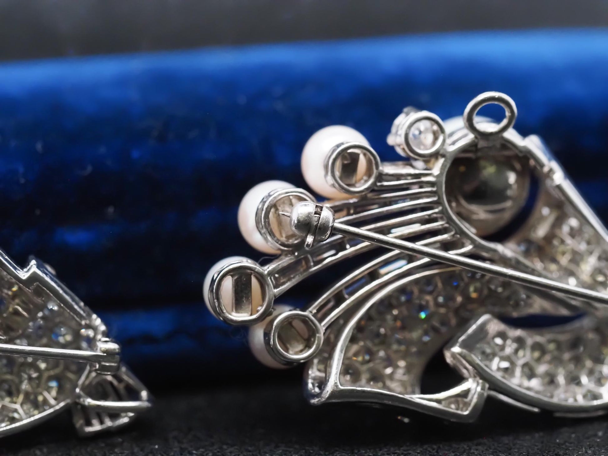 Platinum Art Deco 6.50ct Pearl and Old European Diamond Double Clip Brooch - VHK