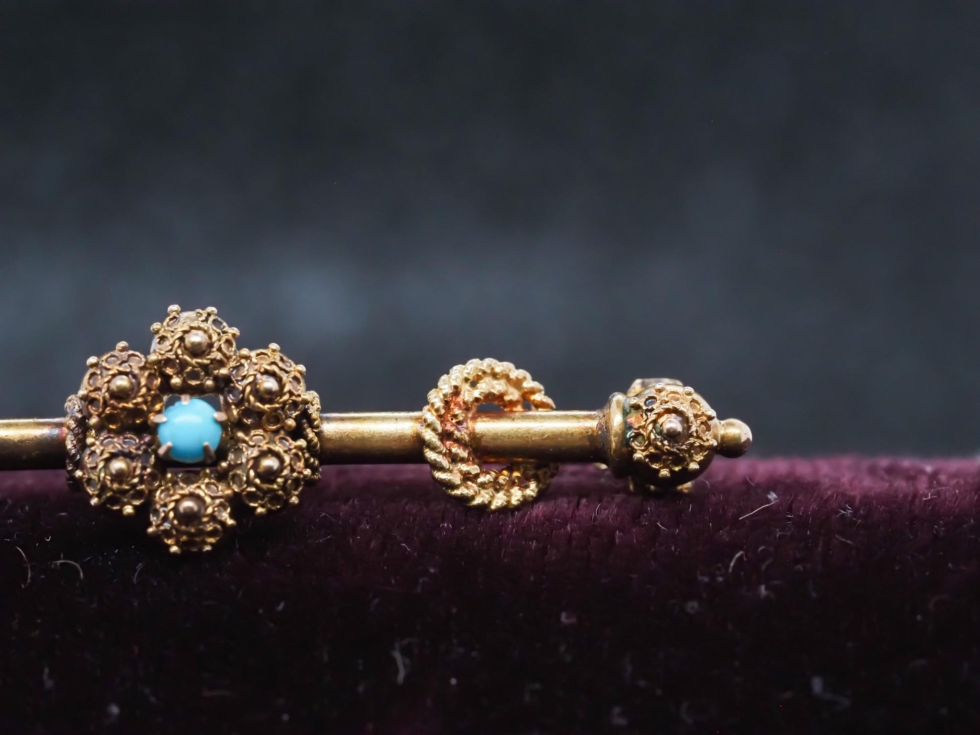 Circa 1900 14K Yellow Gold Ornate Design Turquoise Pin - VHK#109