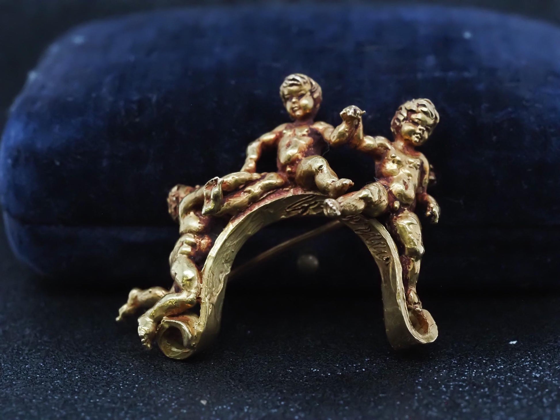 Estate 1920s 19K Yellow Gold Cherub Brooch with Signature - VHK#538b