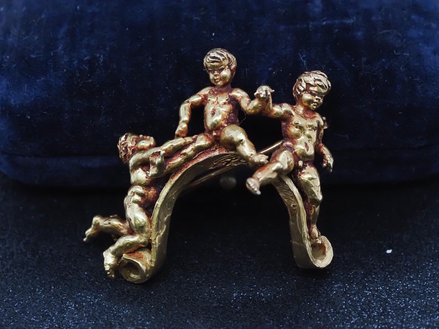 Estate 1920s 19K Yellow Gold Cherub Brooch with Signature - VHK#538b