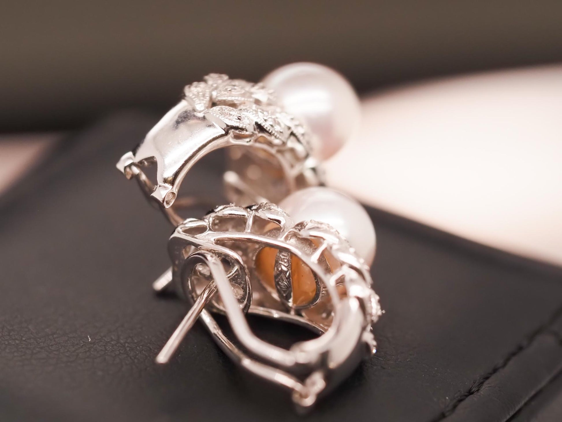 18K White Gold Diamond and Pearl Earrings - VHK#639