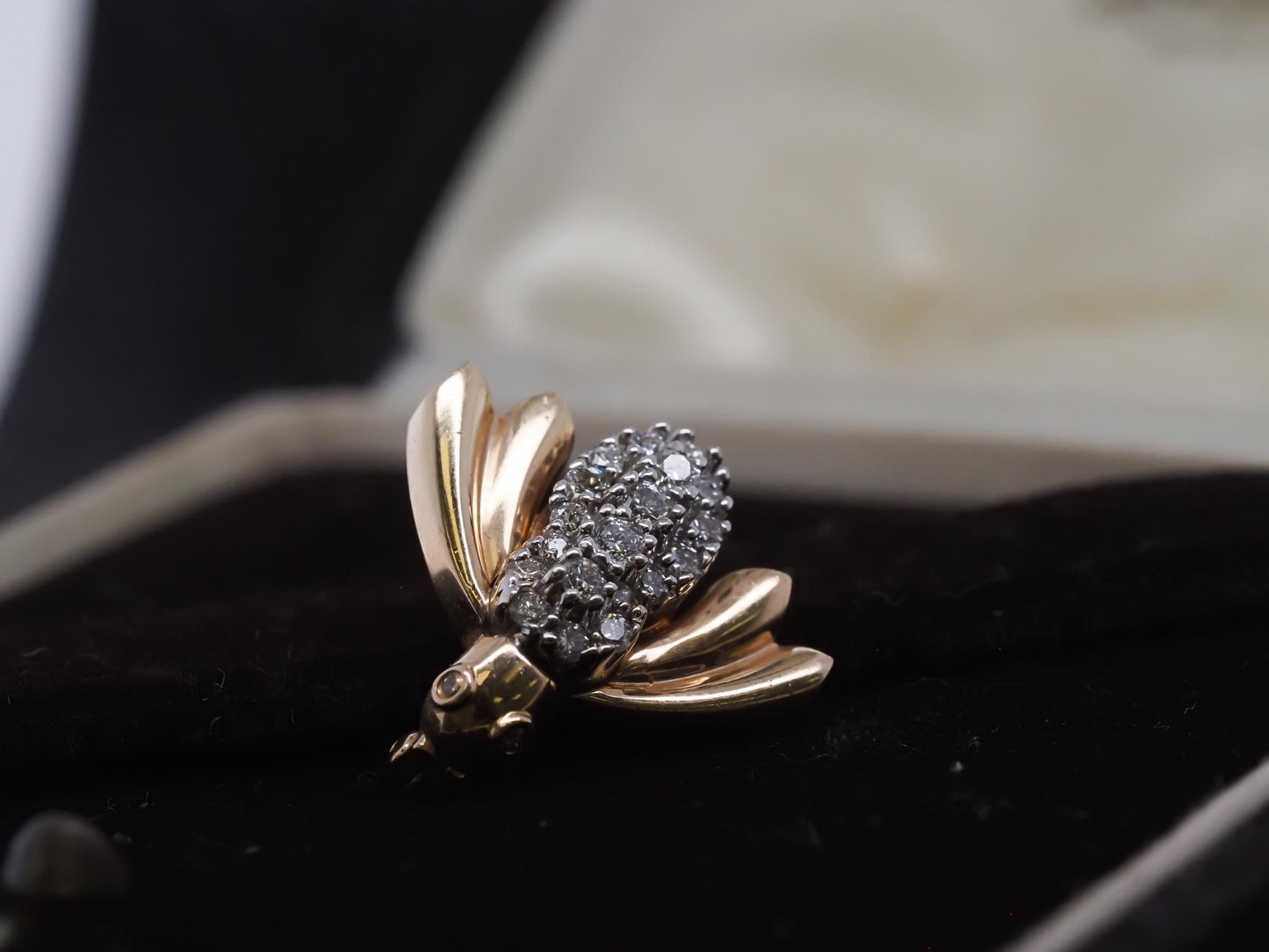 Vintage 14K Yellow Gold Diamond Fly Bug Brooch - VHK#783a