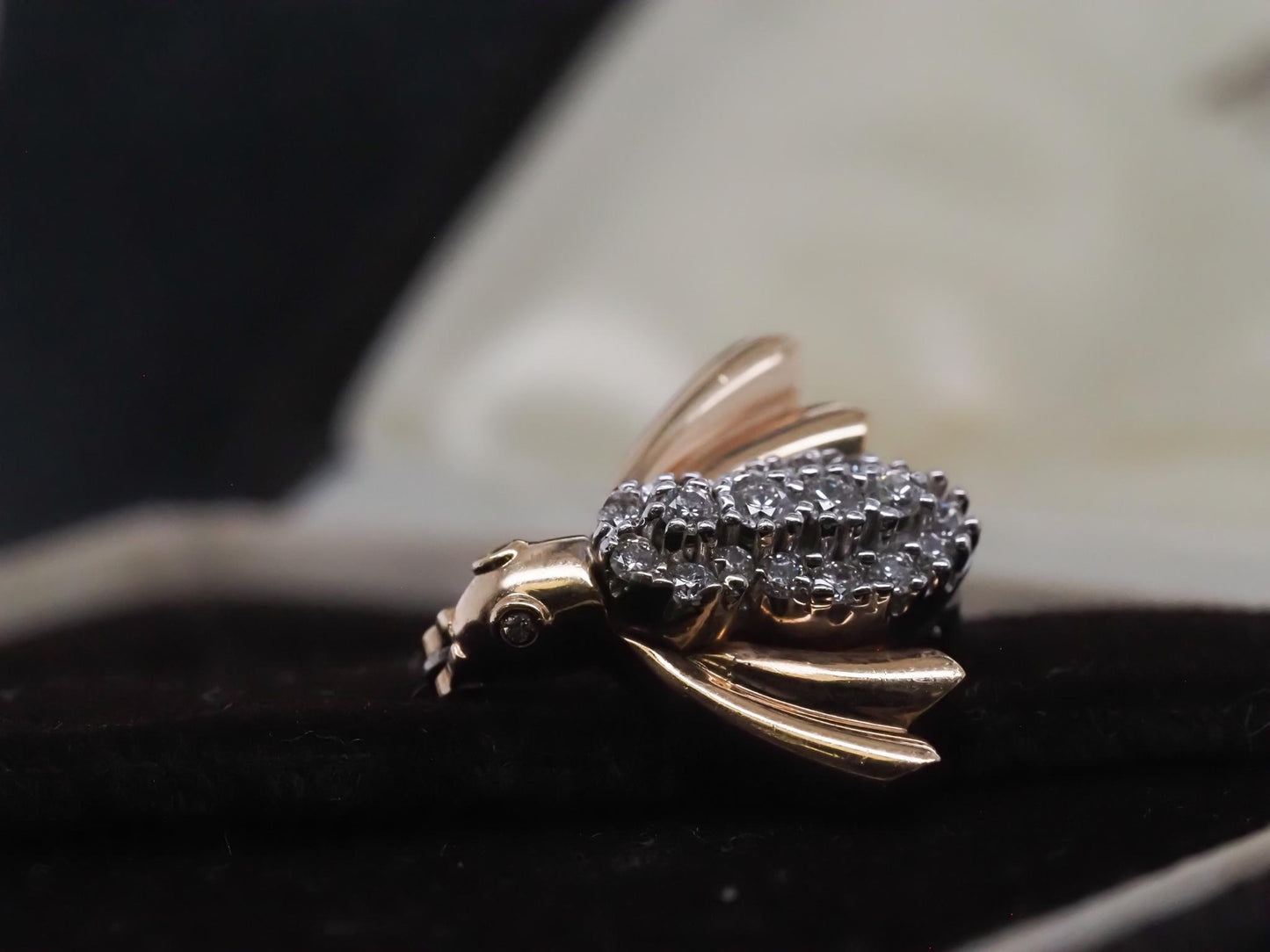 Vintage 14K Yellow Gold Diamond Fly Bug Brooch - VHK#783a