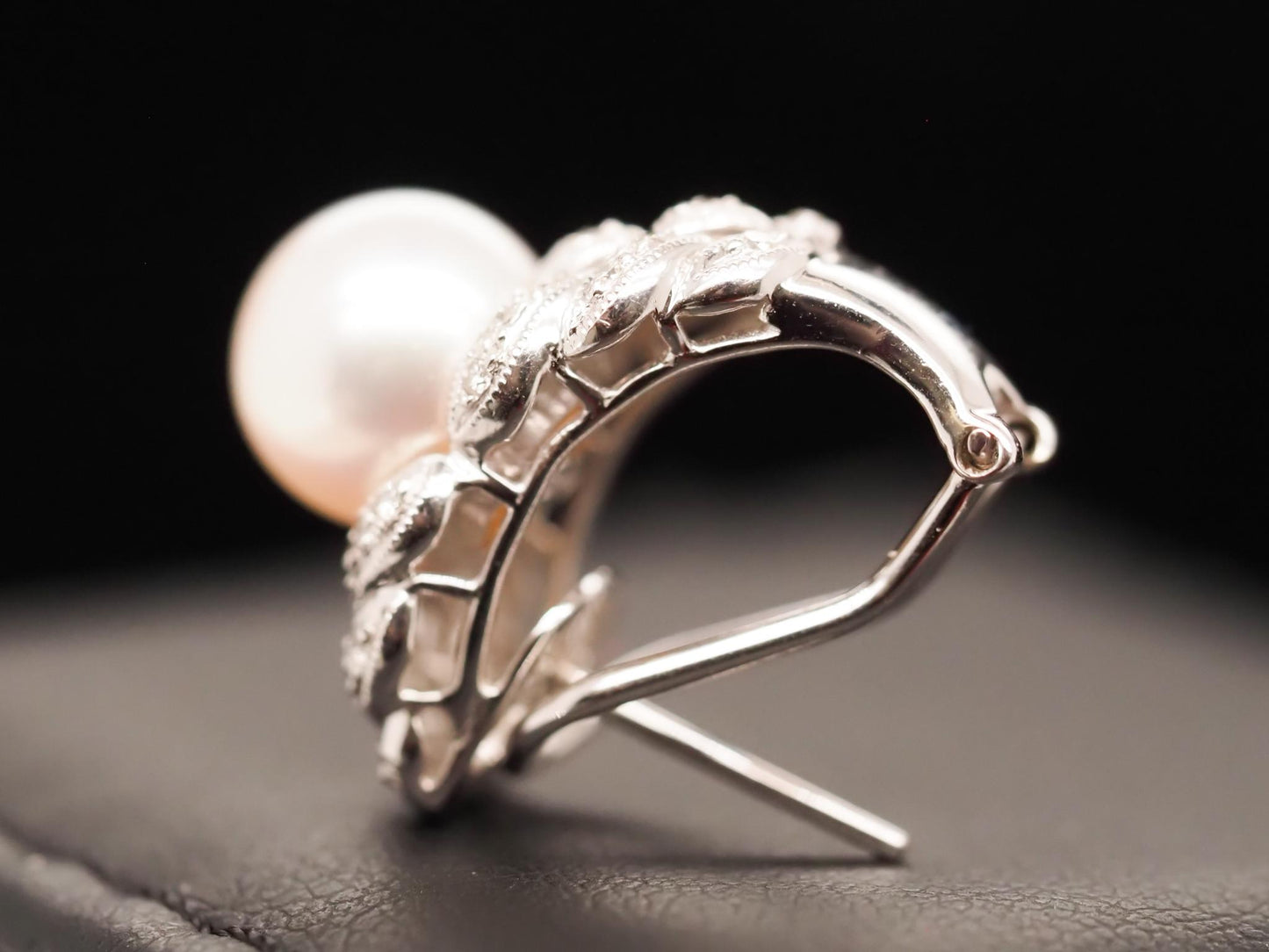 18K White Gold Diamond and Pearl Earrings - VHK#639
