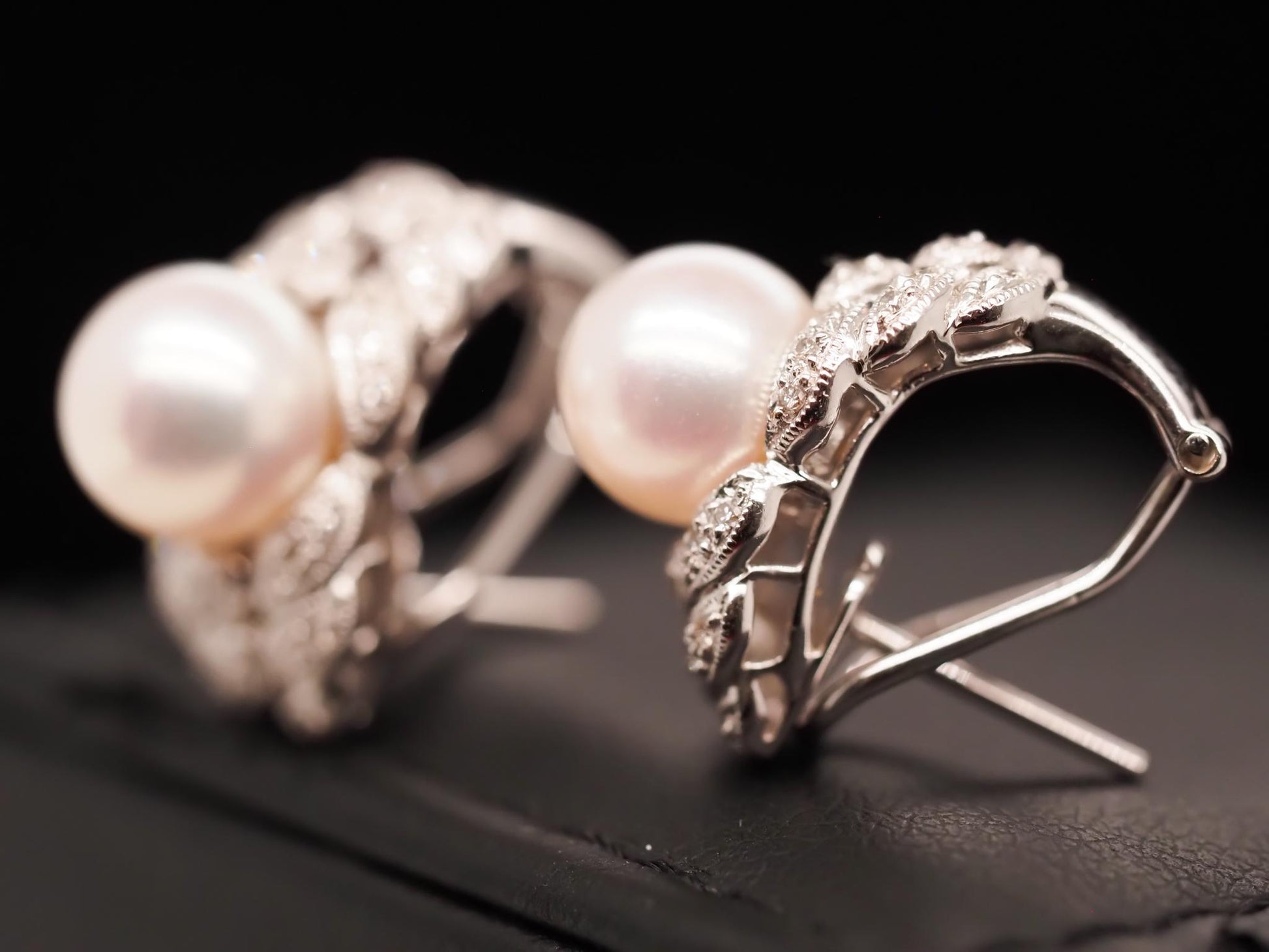 18K White Gold Diamond and Pearl Earrings - VHK#639