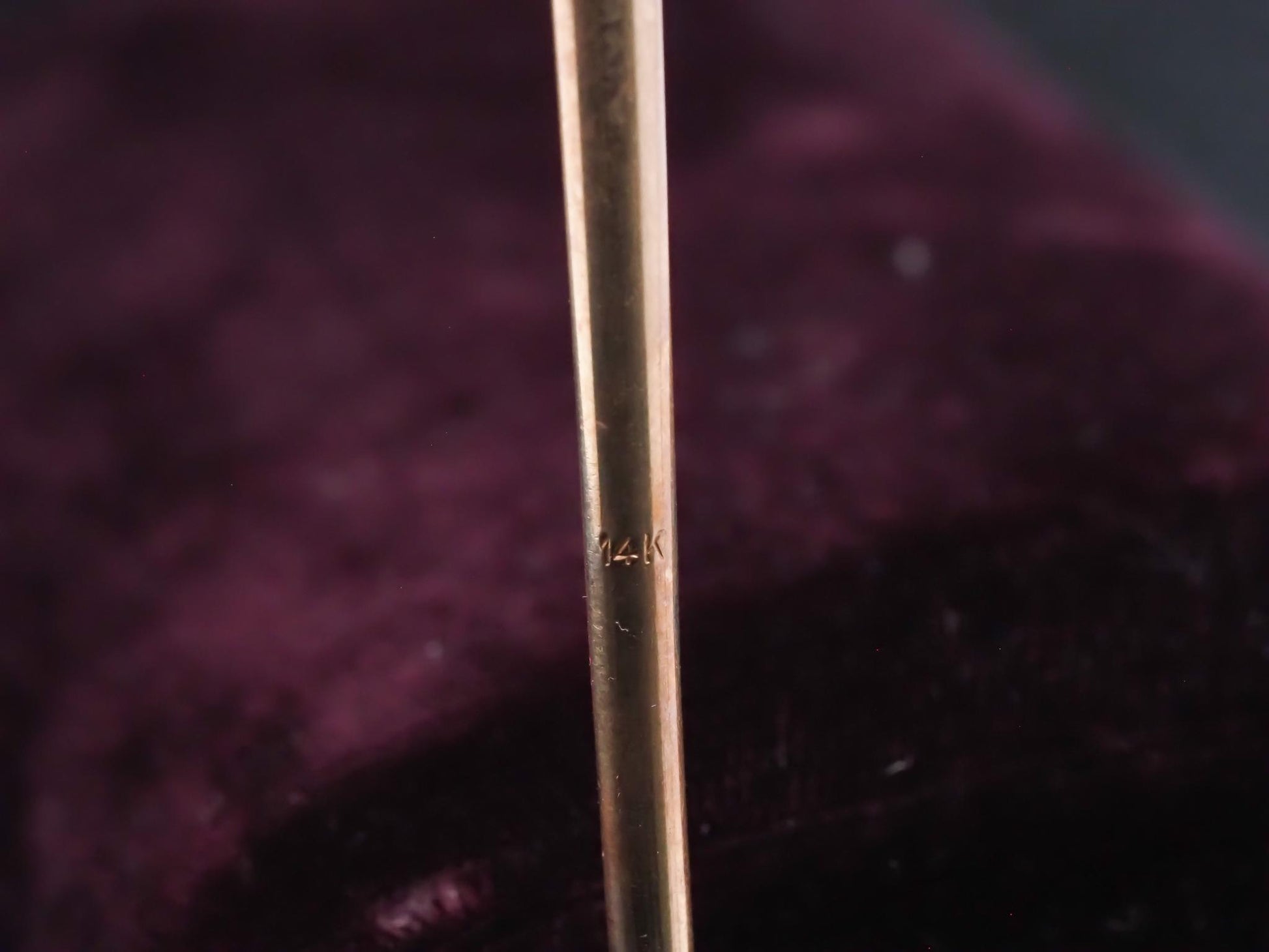 Estate Vintage Cigarette Holder in 14K Yellow Gold - VHK#657a