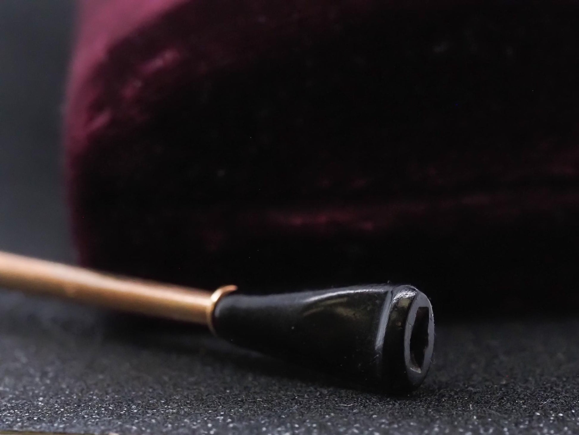 Estate Vintage Cigarette Holder in 14K Yellow Gold - VHK#657a