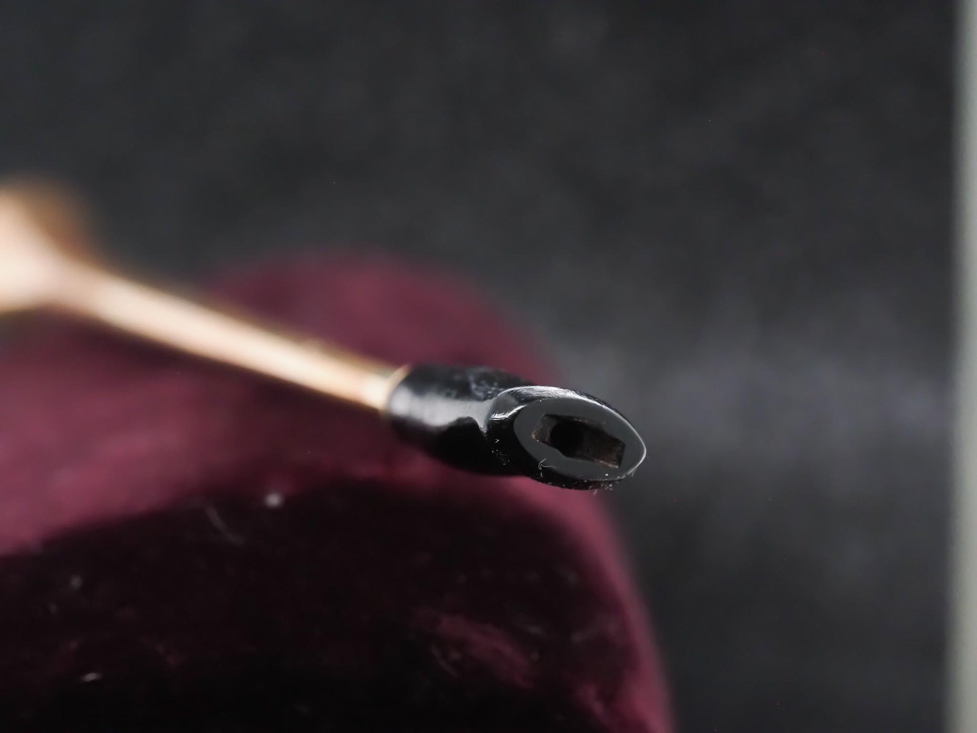 Estate Vintage Cigarette Holder in 14K Yellow Gold - VHK#657a