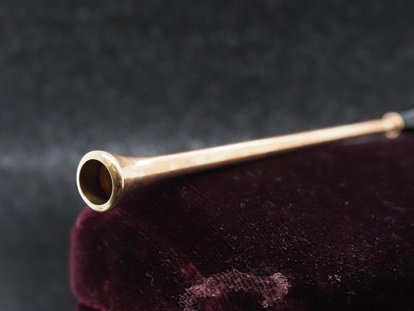 Estate Vintage Cigarette Holder in 14K Yellow Gold - VHK#657a