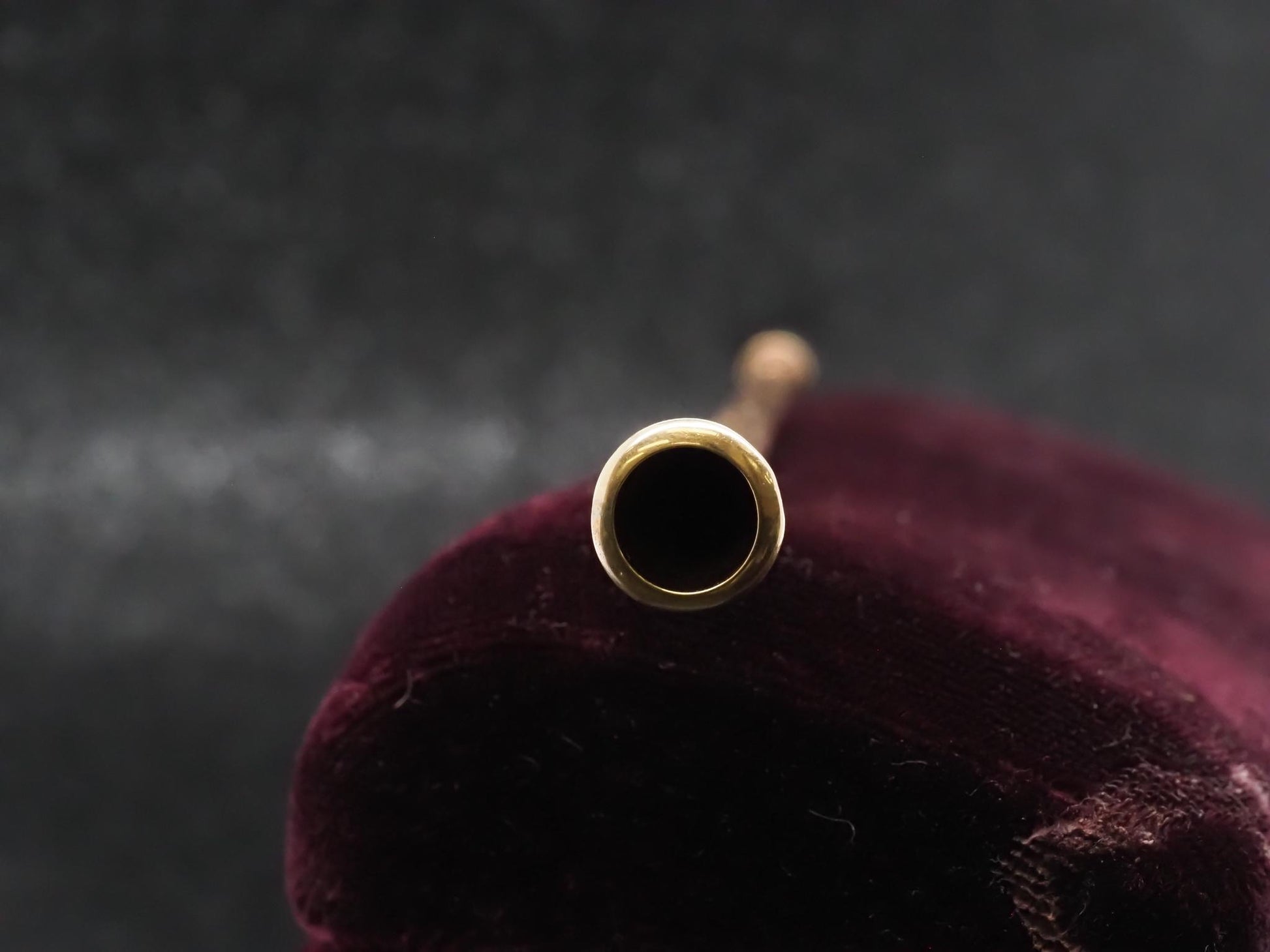 Estate Vintage Cigarette Holder in 14K Yellow Gold - VHK#657a