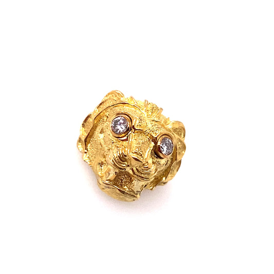 David Webb Diamond Lion Head Pin in 18K Gold