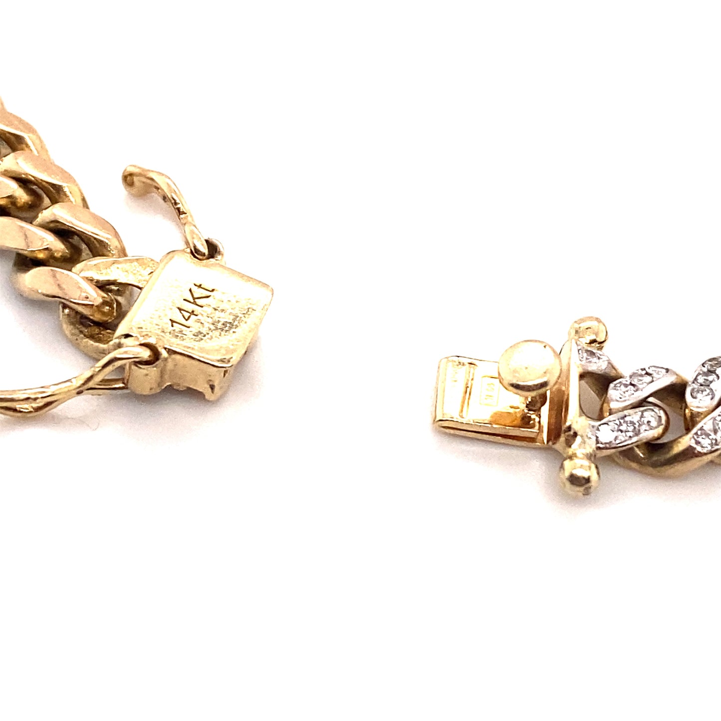 Circa 2000s 4.0 Carat Diamond Curb Link Chain Bracelet in 14K Gold