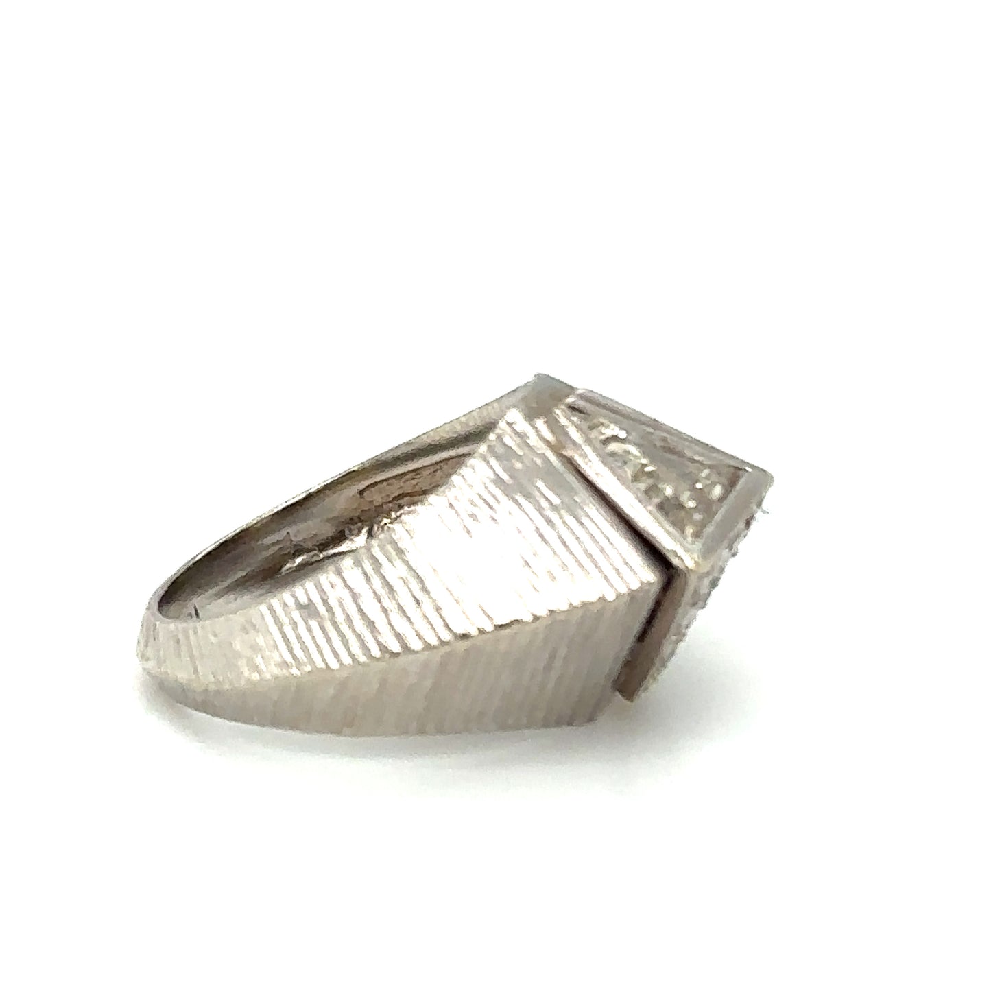 Retro 1960s 1.50 Carat Diamond Geometric Ring in 14K White Gold