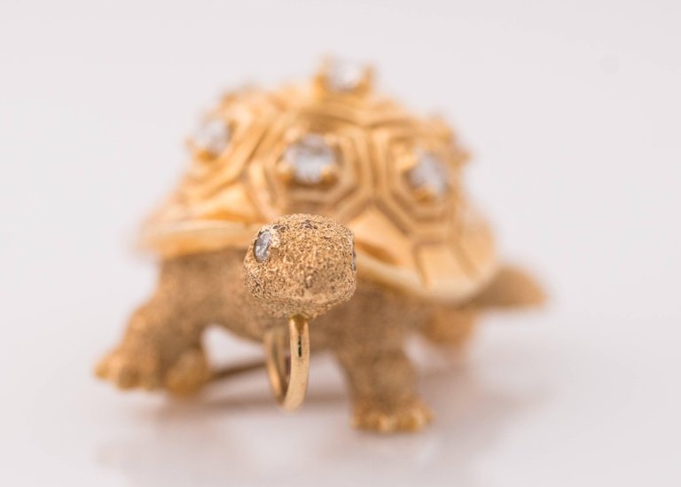 1950s 14K Yellow Gold & Diamond Tortuga Turtle Pin