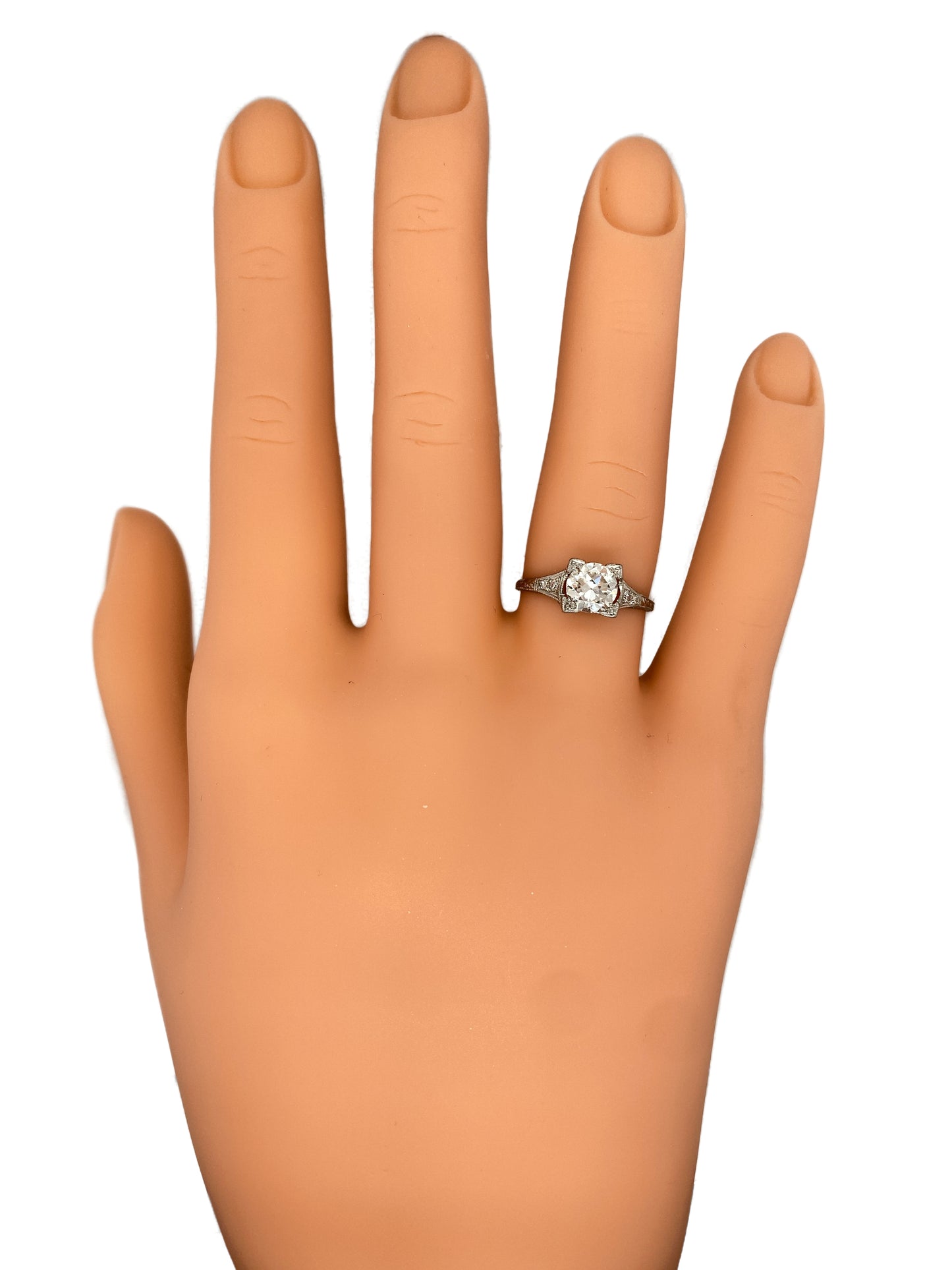 Circa 1920s Art Deco 1.08 Carat Diamond Engagement Ring in Platinum