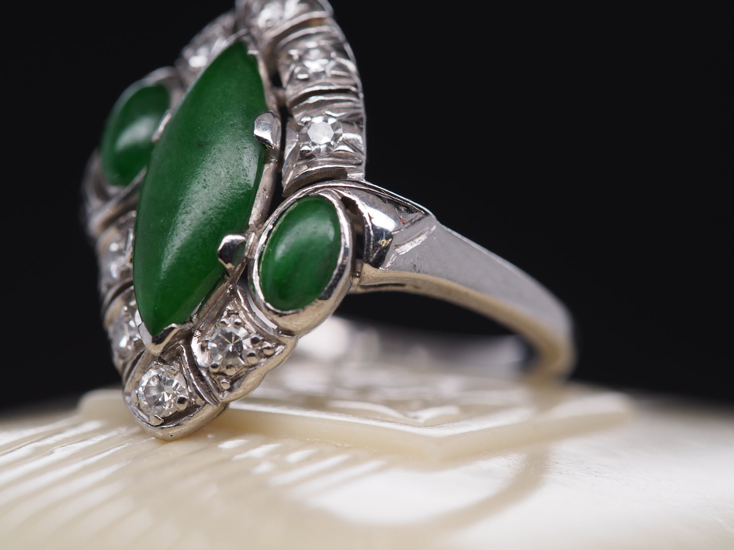 1940s Platinum Art Deco Jade and Diamond Ring