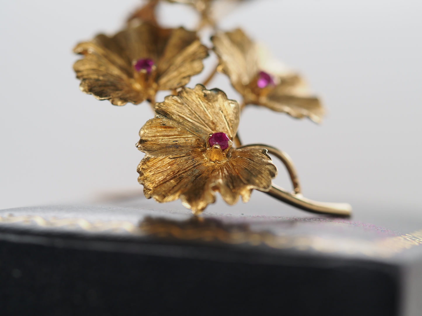 Smithworks Estate Jewelry 18K Yellow Gold Flower Pin with Turquoise Petals  and Rubies 253-9 - Smithworks Fine Jewelry