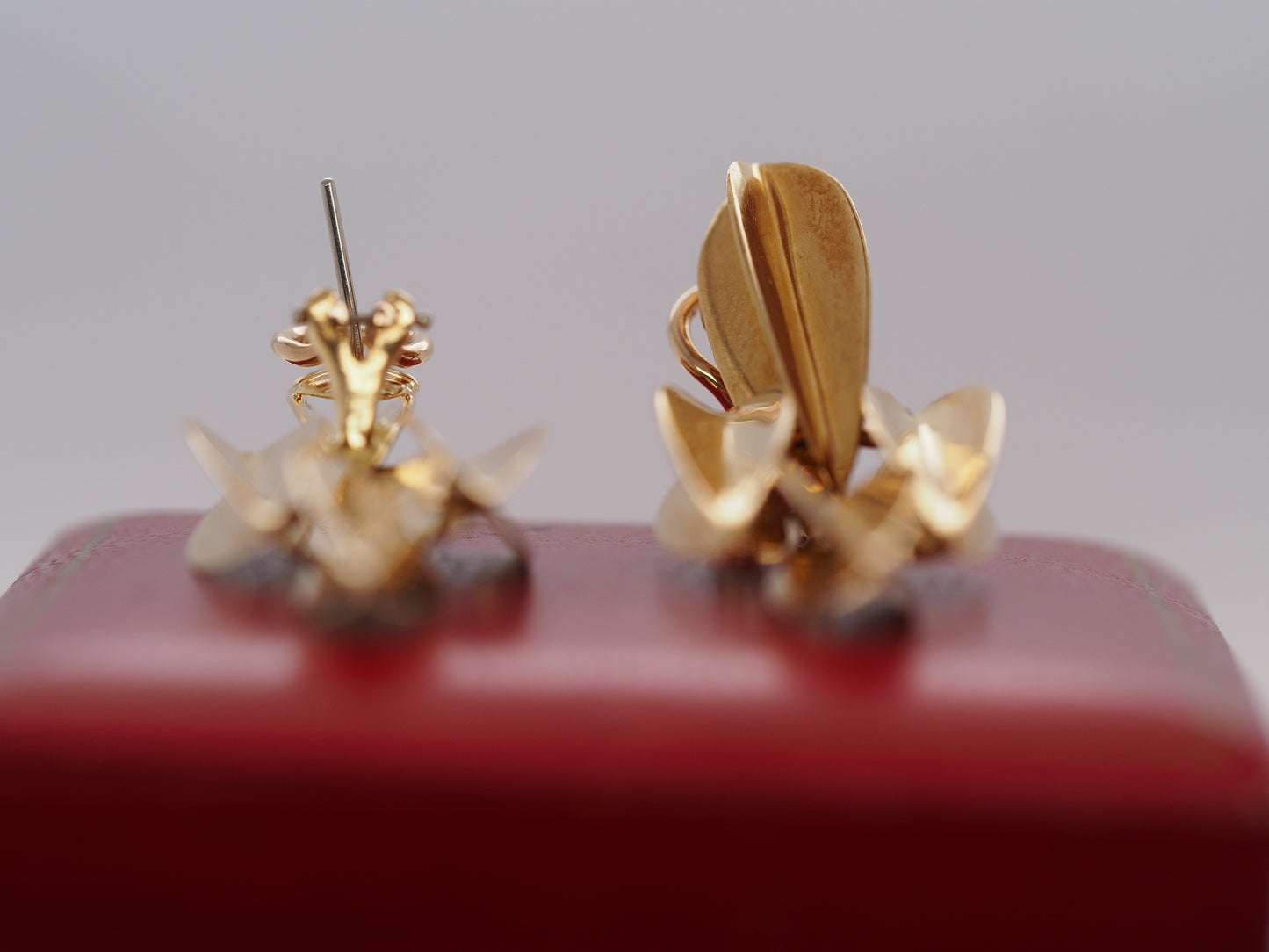 18K Yellow Gold Vintage Long Sharp Drop Earrings