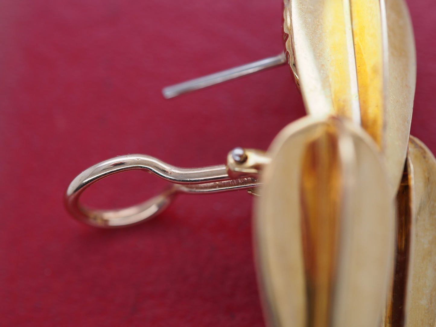 18K Yellow Gold Vintage Long Sharp Drop Earrings